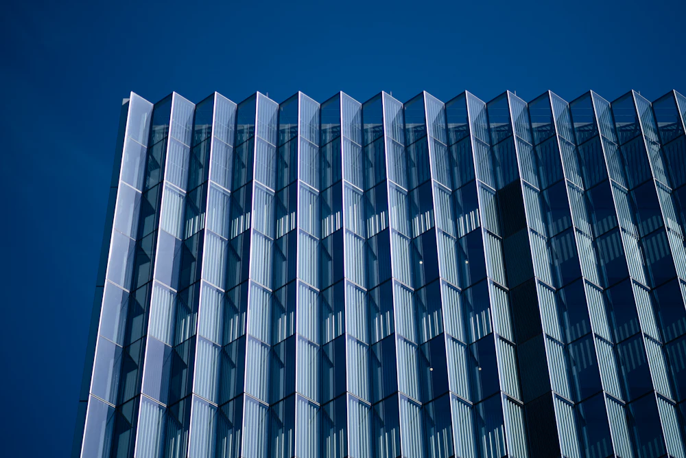 United States courthouse beneath a blue sky, illustrating federal cryptocurrency enforcement